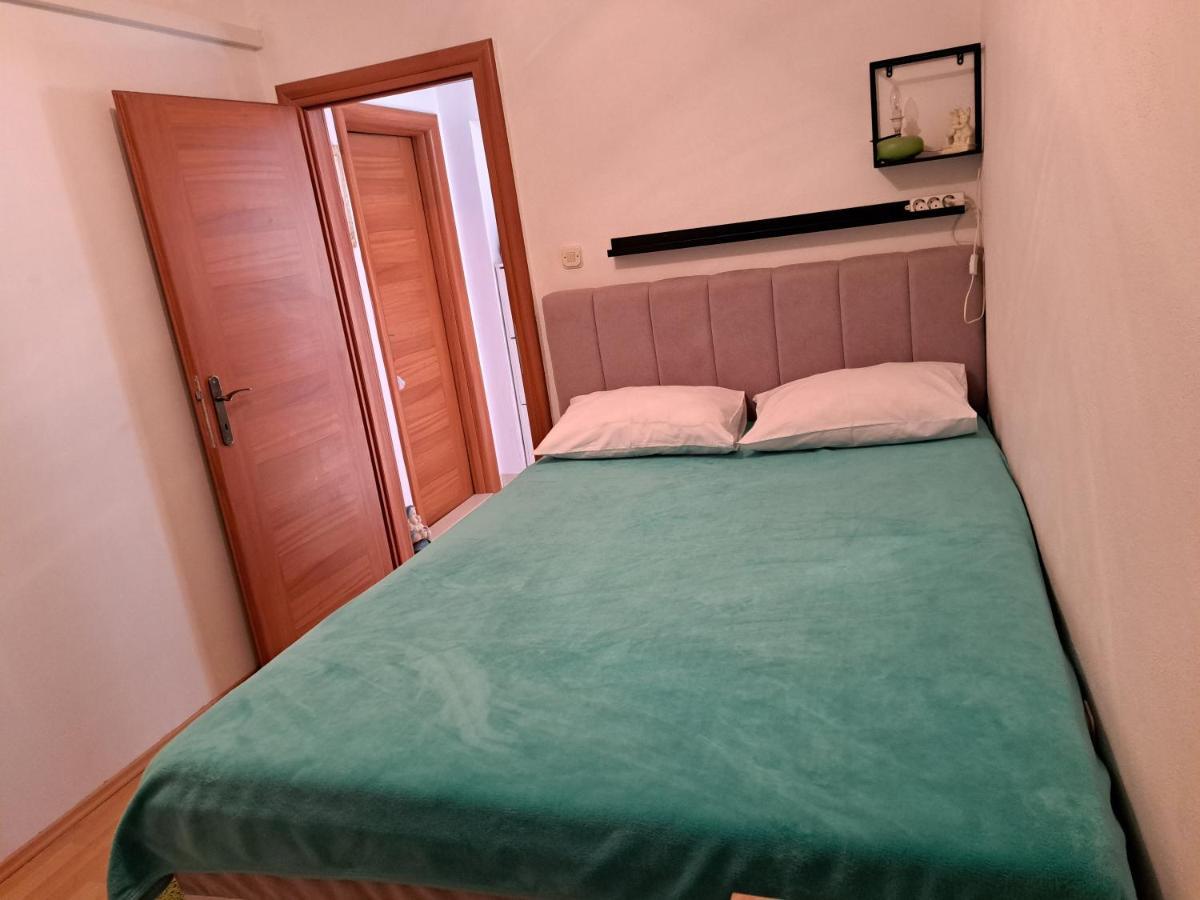 Apartmán Mateo Dugi Rat Exteriér fotografie